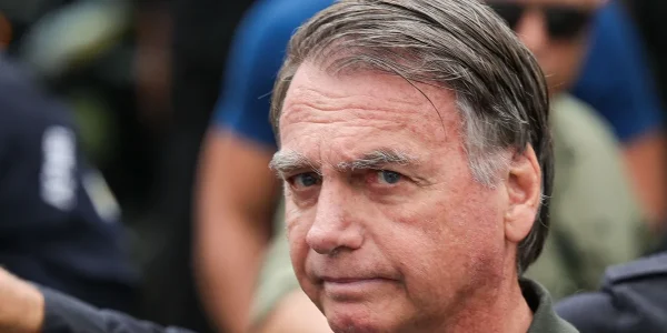 PM relata ao STF falha de sinal da tornozeleira de Bolsonaro