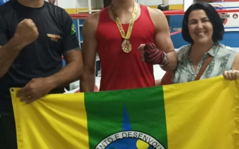 Jovem atleta de Caraúbas conquista vitória na Taça Campinense de Boxe