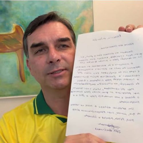Moraes suspende visita de Flávio a Bolsonaro por 90 dias