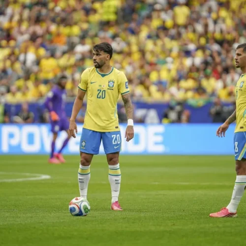 Lucas Paquetá tem lesão na coxa confirmada, sem previsão de retorno