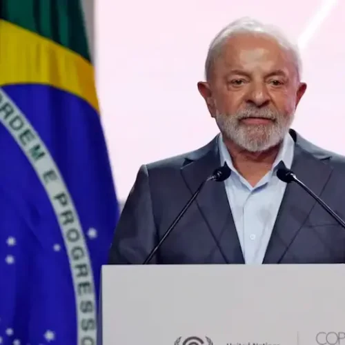 Lula é desaprovado por 49% e aprovado por 45%, aponta Genial/Quaest