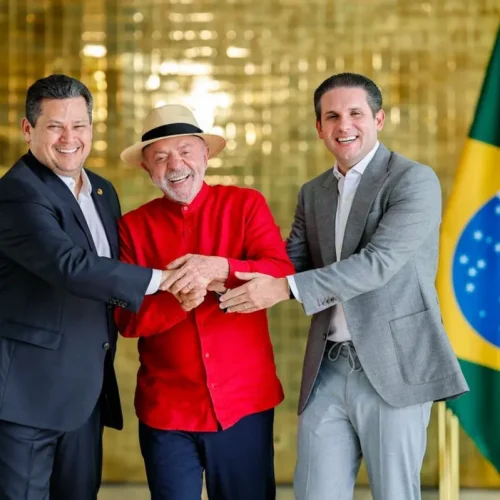 Congresso prevê aprovar fim da taxa das blusinhas em 72 horas