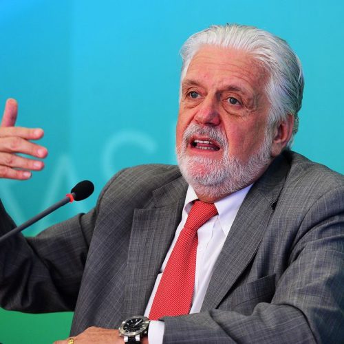 PF intima Jaques Wagner a depor sobre investigações do Banco Master
