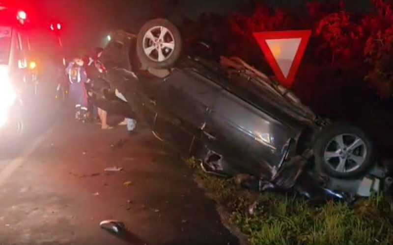 Três pessoas morrem e duas crianças ficam feridas em colisão de carros em Campina