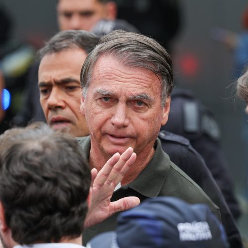Trama golpista: defesa de Bolsonaro desiste de suspensão da pena