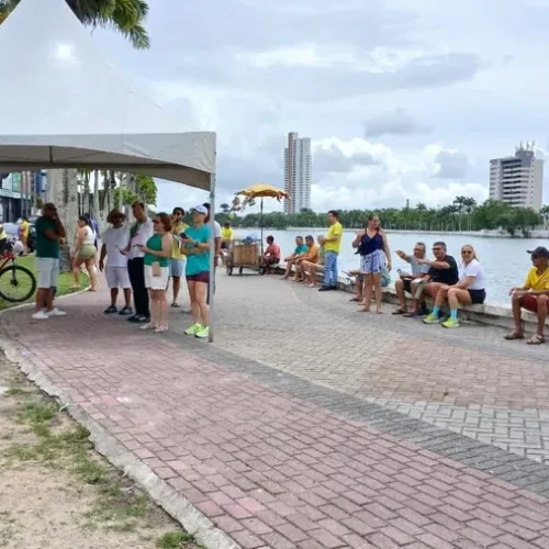 Bolsonaristas fazem ato contra Governo Lula em Campina Grande