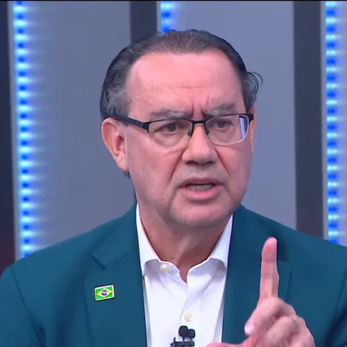 Cury atribui estagnação à dificuldade em “furar a bolha” e estabelece metas