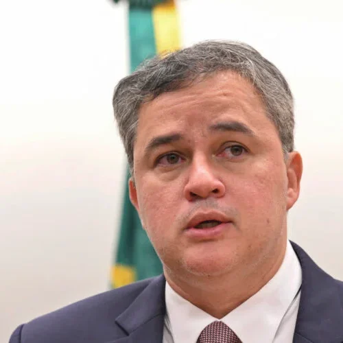 Efraim diz que Senado deve segurar indicações de Lula ao STF e aposta em decisão após eleição de Flávio Bolsonaro
