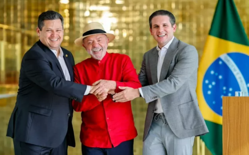 Motta e Alcolumbre vão acompanhar Lula no desfile de 7 de Setembro
