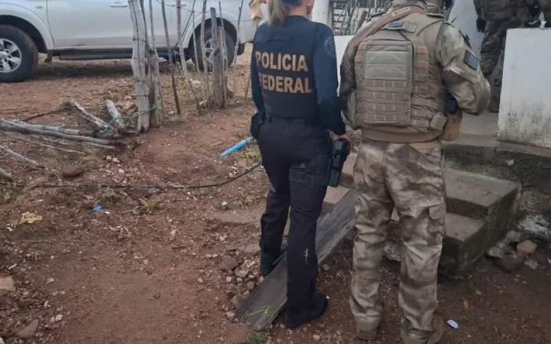 Operação contra o tráfico de drogas cumpre dois mandados de prisão em Monteiro