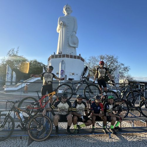 Movidos pela fé, ciclistas caririzeiros percorrem 500 km até Juazeiro do Norte
