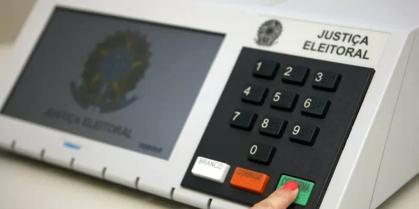 Período de restrições eleitorais começa neste sábado; veja as proibições para políticos
