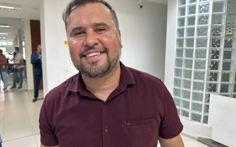 Projeto não entra na pauta e prefeito de Camalaú continua impedido de pagar atrações da festa de Santo Antônio