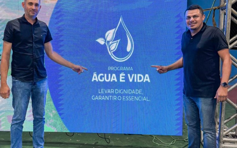 Prefeitura de Caraúbas entrega Sistema de Abastecimento de Água e leva mais dignidade aos moradores do Distrito de Barreiras