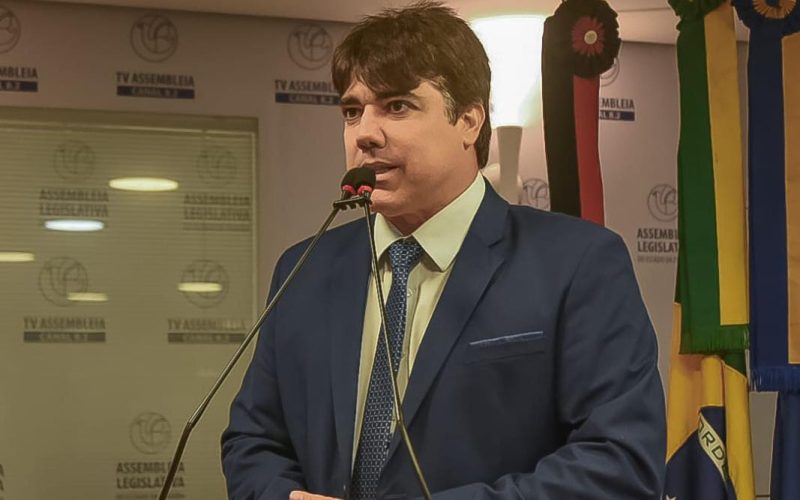 Deputado João Paulo Segundo é alvo de investigação do MPPB por possível promoção pessoal com recurso público