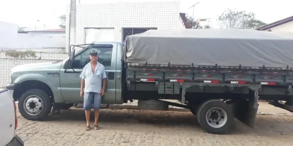 Proprietário de Livramento tem caminhão tomado por assalto entre Jataúba e Congo