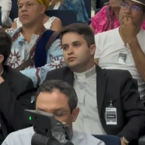 Padre denunciado por intolerância fecha acordo com família de Preta Gil e vai pedir desculpas