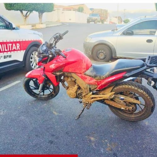 Polícia Militar apreende motocicleta com sinais de adulteração em Sumé
