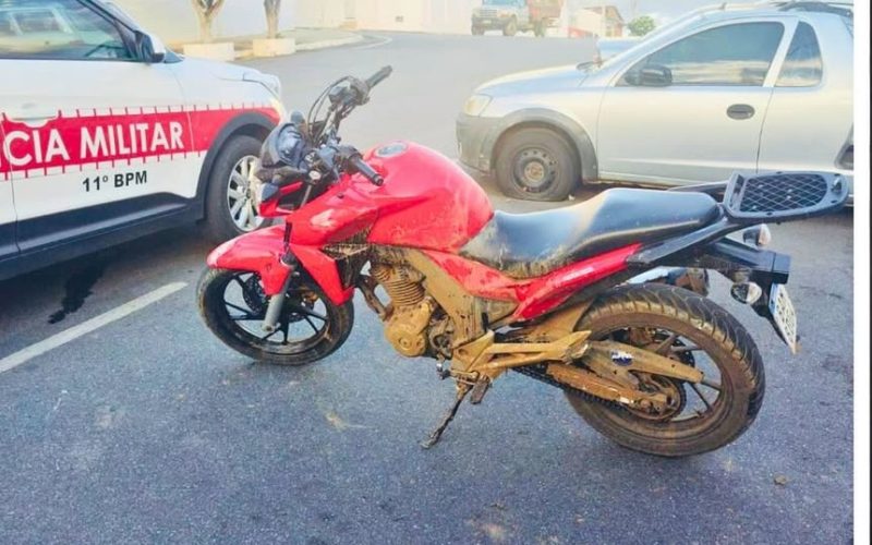 Polícia Militar apreende motocicleta com sinais de adulteração em Sumé