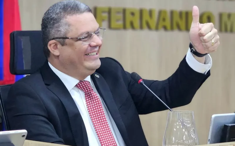 Prefeito eleito e afastado Edvaldo Neto pede retorno à Câmara como vereador