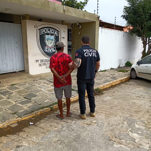 Acusado de série de crimes é preso após roubo com faca em Monteiro