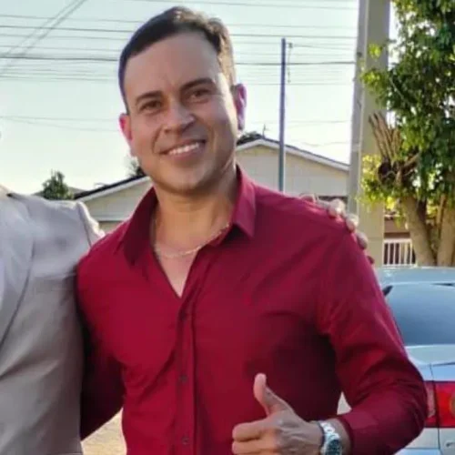Agente de endemias morre após colisão no trevo da BR-412, em Serra Branca
