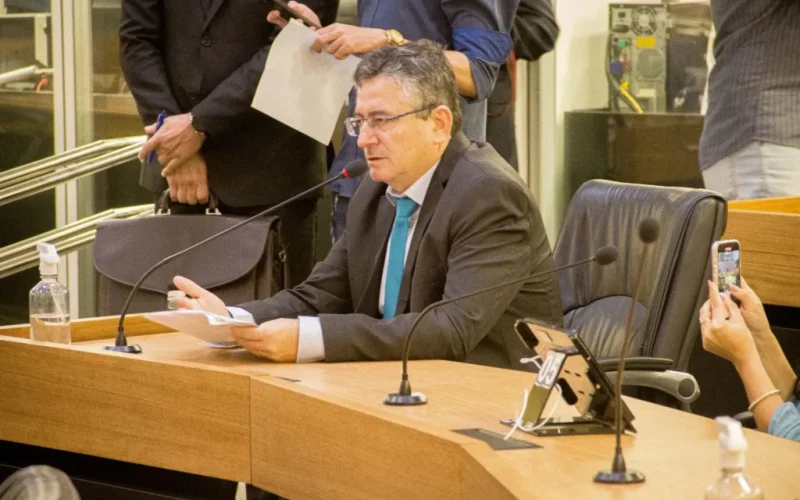 Prata: Dr. Romualdo destina R$ 160 mil para energia solar na Associação dos Criadores de Caprinos
