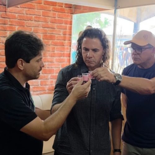 Após mobilização na Festa do Bode Rei, governo mantém cota de 35 litros de leite para produtores