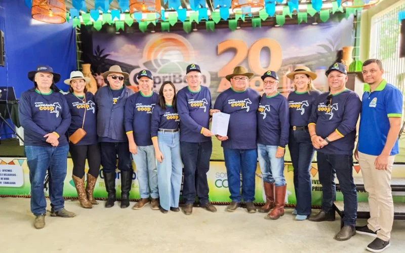 Dr. Romualdo entrega R$ 170 mil para entidades produtivas em Monteiro e São Domingos do Cariri