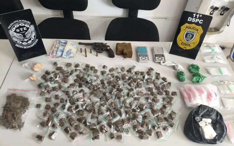 Integrantes de grupo criminoso são presos com drogas e arma em Queimadas