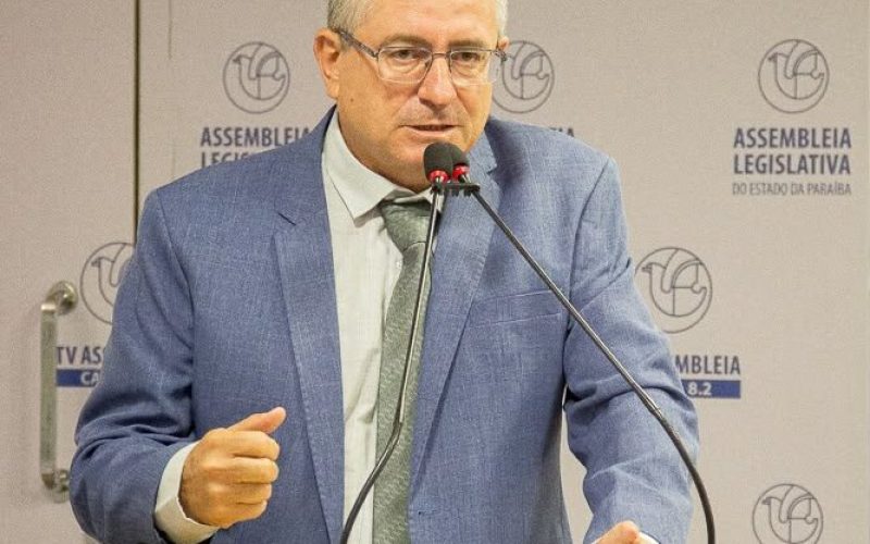 Dr. Romualdo defende realização de concurso para Oficial de Justiça na Paraíba