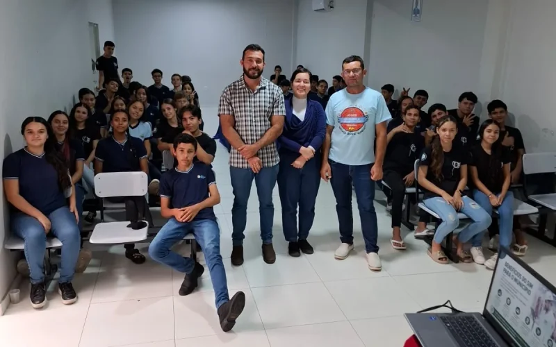 Prefeitura de São Domingos do Cariri realiza palestra educativa sobre a importância do Selo SIM na alimentação