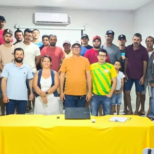 Prefeitura de São Domingos do Cariri reúne vaqueiros e define datas para o 3º Circuito de Vaquejada Municipal