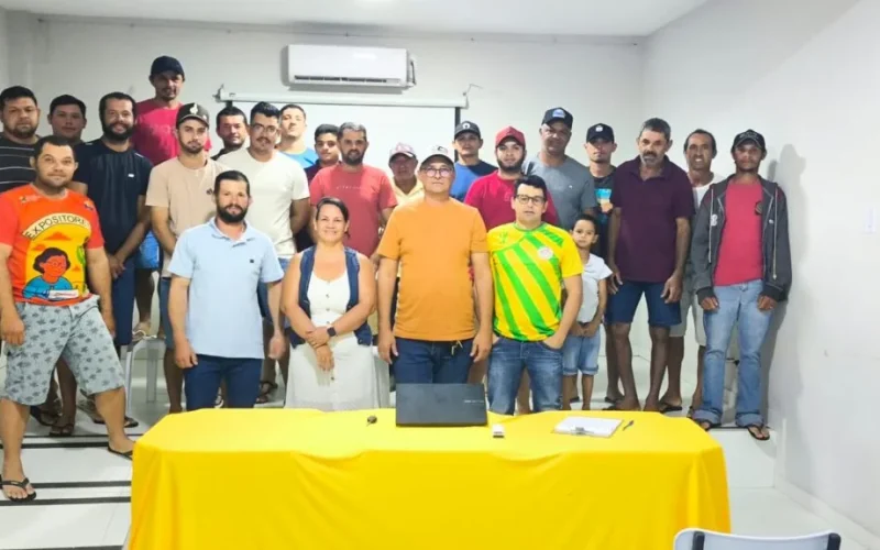 Prefeitura de São Domingos do Cariri reúne vaqueiros e define datas para o 3º Circuito de Vaquejada Municipal