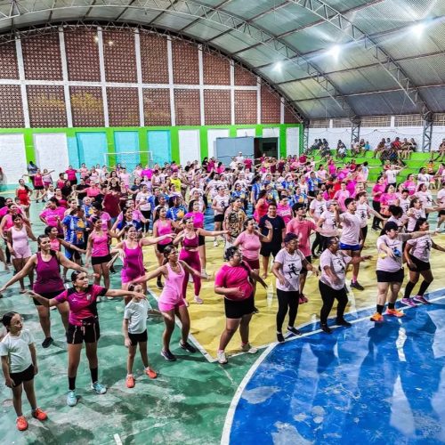 Prefeitura de Congo promove aulão de zumba em alusão ao Outubro Rosa