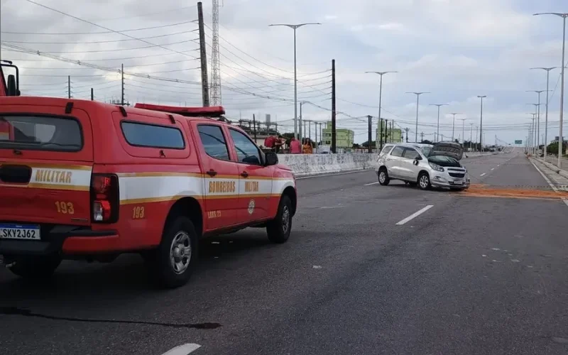 Capotamento na BR-230 deixa mulher morta e cinco pessoas feridas