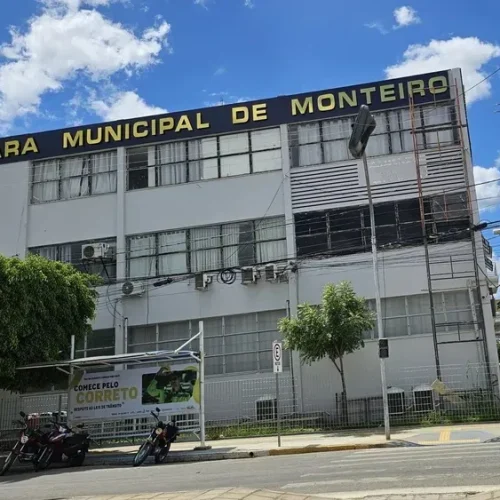 MP investiga Câmara de Monteiro após denúncia de gastos suspeitos com “lava jato”