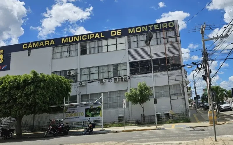 MP investiga Câmara de Monteiro após denúncia de gastos suspeitos com “lava jato”