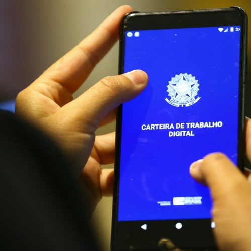 Fim da escala 6×1 pode atingir 37 milhões de trabalhadores com carteira assinada, diz governo
