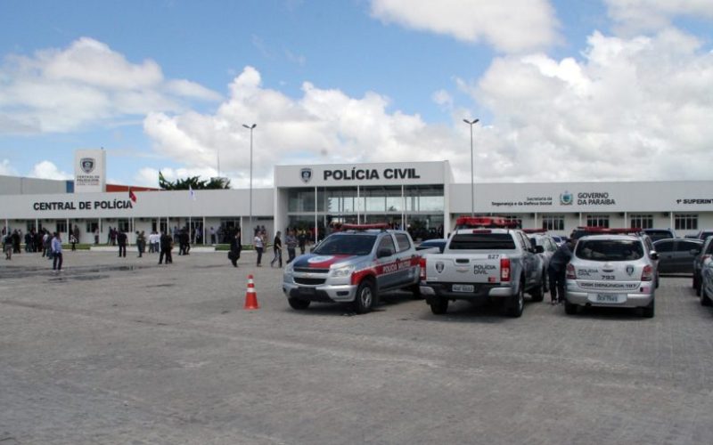 Homem é preso suspeito de matar irmã a facadas, na Paraíba