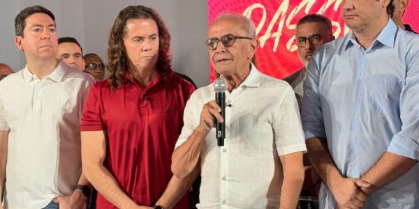 Cícero Lucena oficializa pré-candidatura ao Governo do Estado