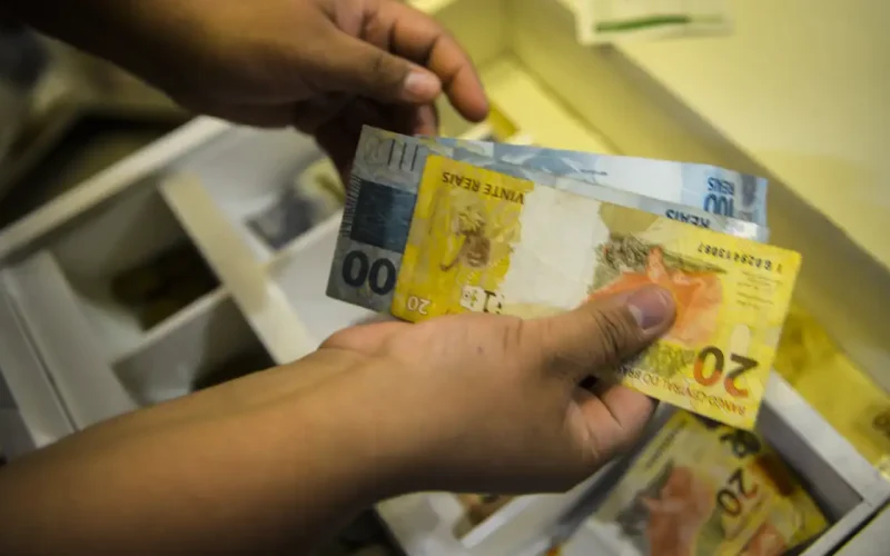 Novo Desenrola renegocia quase R$ 12 bilhões em dívidas