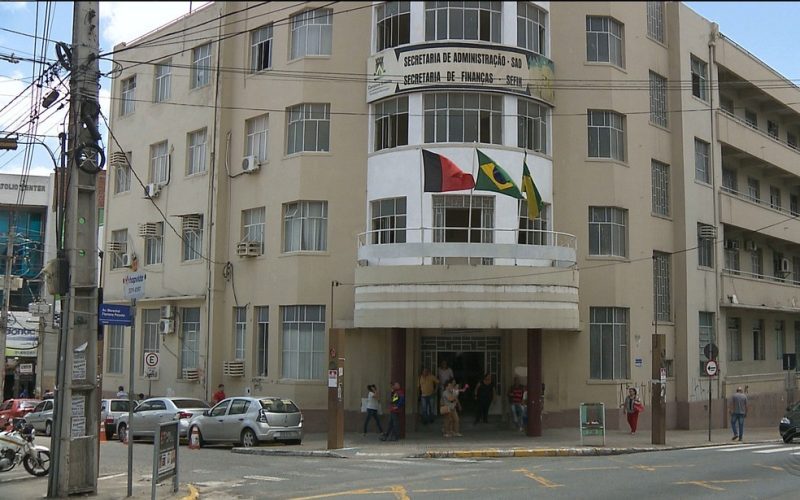 Prefeitura de Campina Grande anuncia oferta de mil vagas em concursos públicos em 2026