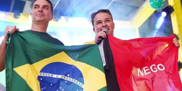 Flávio cita viagem aos EUA e adia para agosto agenda na Paraíba