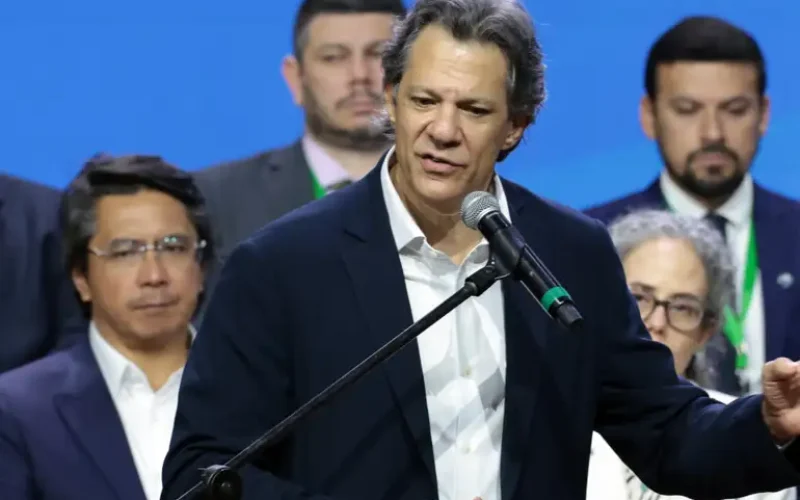 Haddad deixará o governo na próxima semana e deve ser candidato em SP