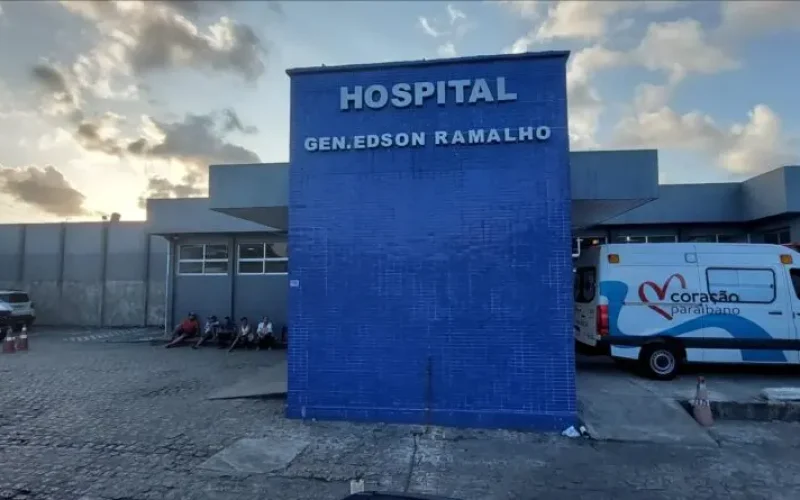 Mulher com sinais de espancamento morre após ser deixada no Hospital Edson Ramalho
