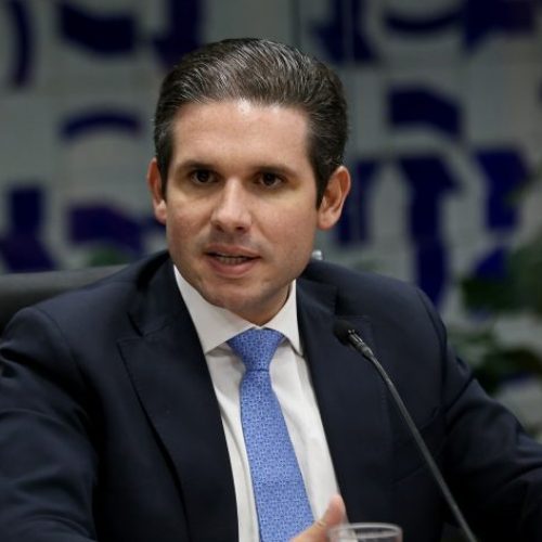 Hugo Motta pode priorizar partidos aliados e isolar PL das comissões da Câmara
