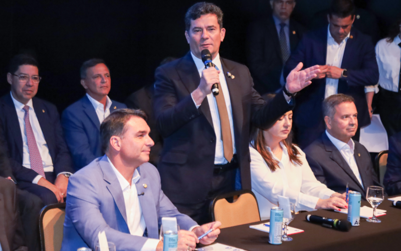 De olho em 2026, Moro se filia ao PL e reata com bolsonarismo