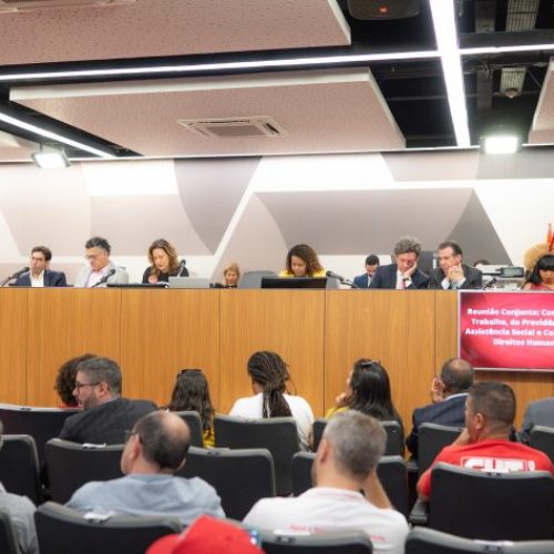 Deputados pedem mobilização para garantir que escala 6×1 seja extinta ainda neste ano