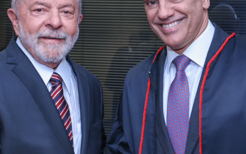 Lula diz ter orientado Moraes a se declarar impedido de julgar caso Master